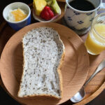 タカギベーカリーのごま食パン